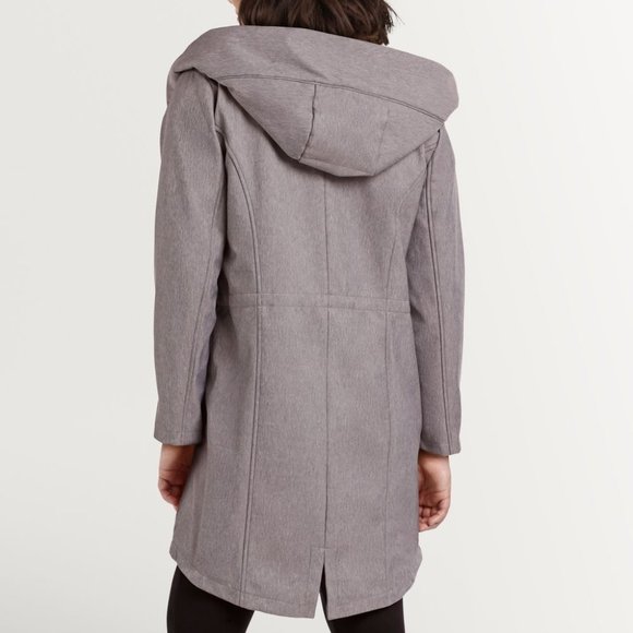 Reitmans Water Repellant Soft Shell Hooded Jacket - Picture 4 of 11